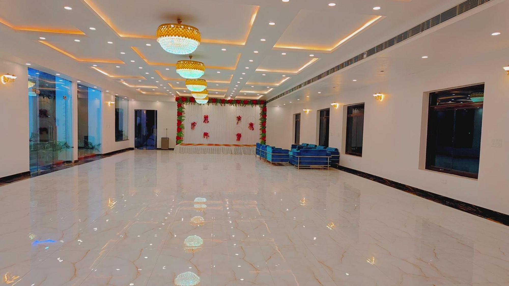 Awadh Samrat Resort Ayodhya Zewnętrze zdjęcie