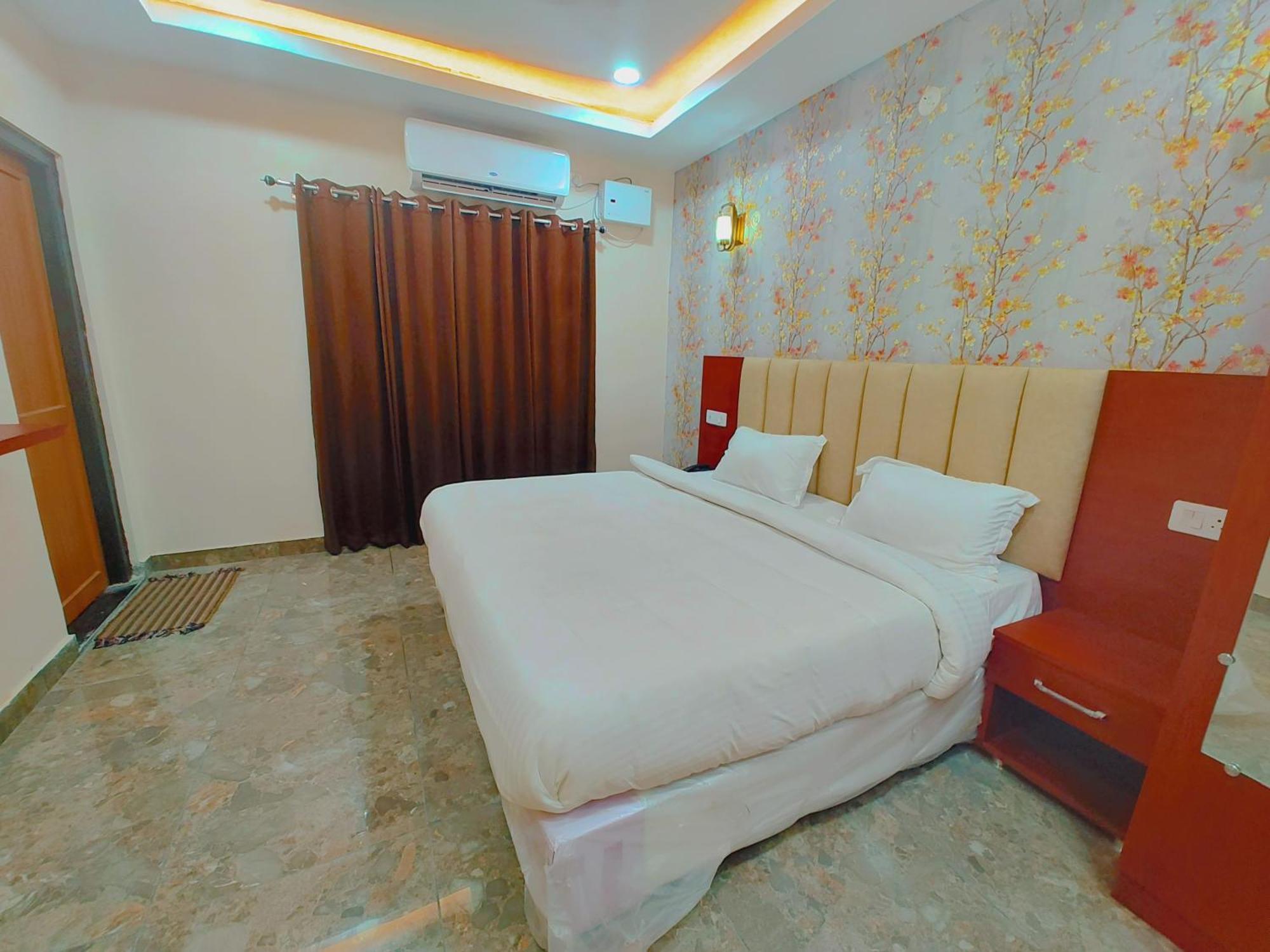 Awadh Samrat Resort Ayodhya Zewnętrze zdjęcie