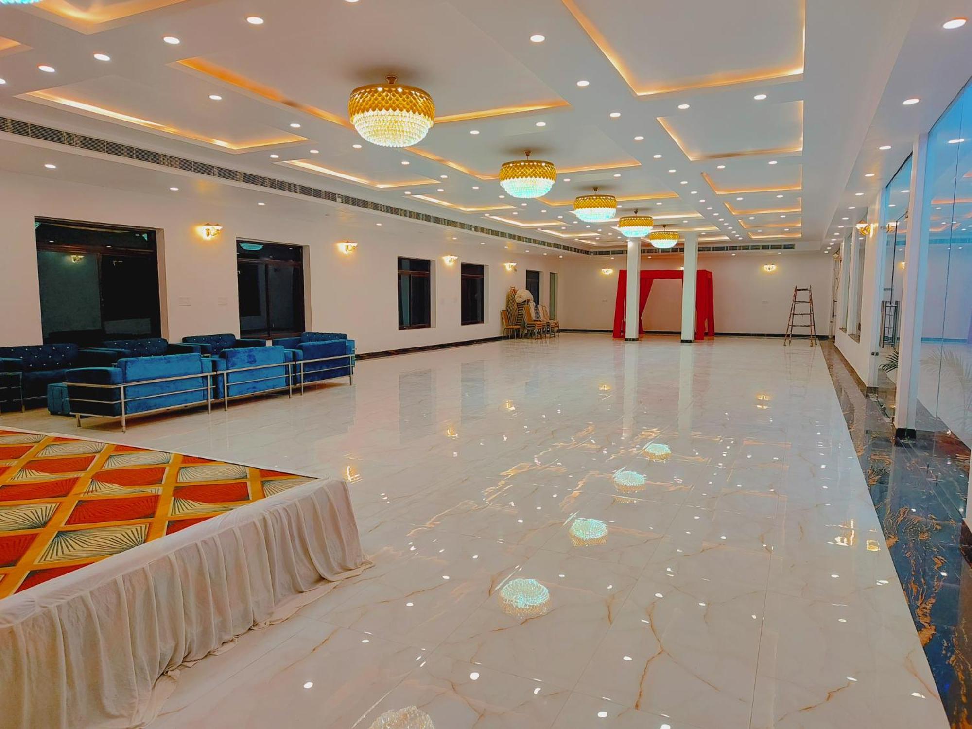 Awadh Samrat Resort Ayodhya Zewnętrze zdjęcie