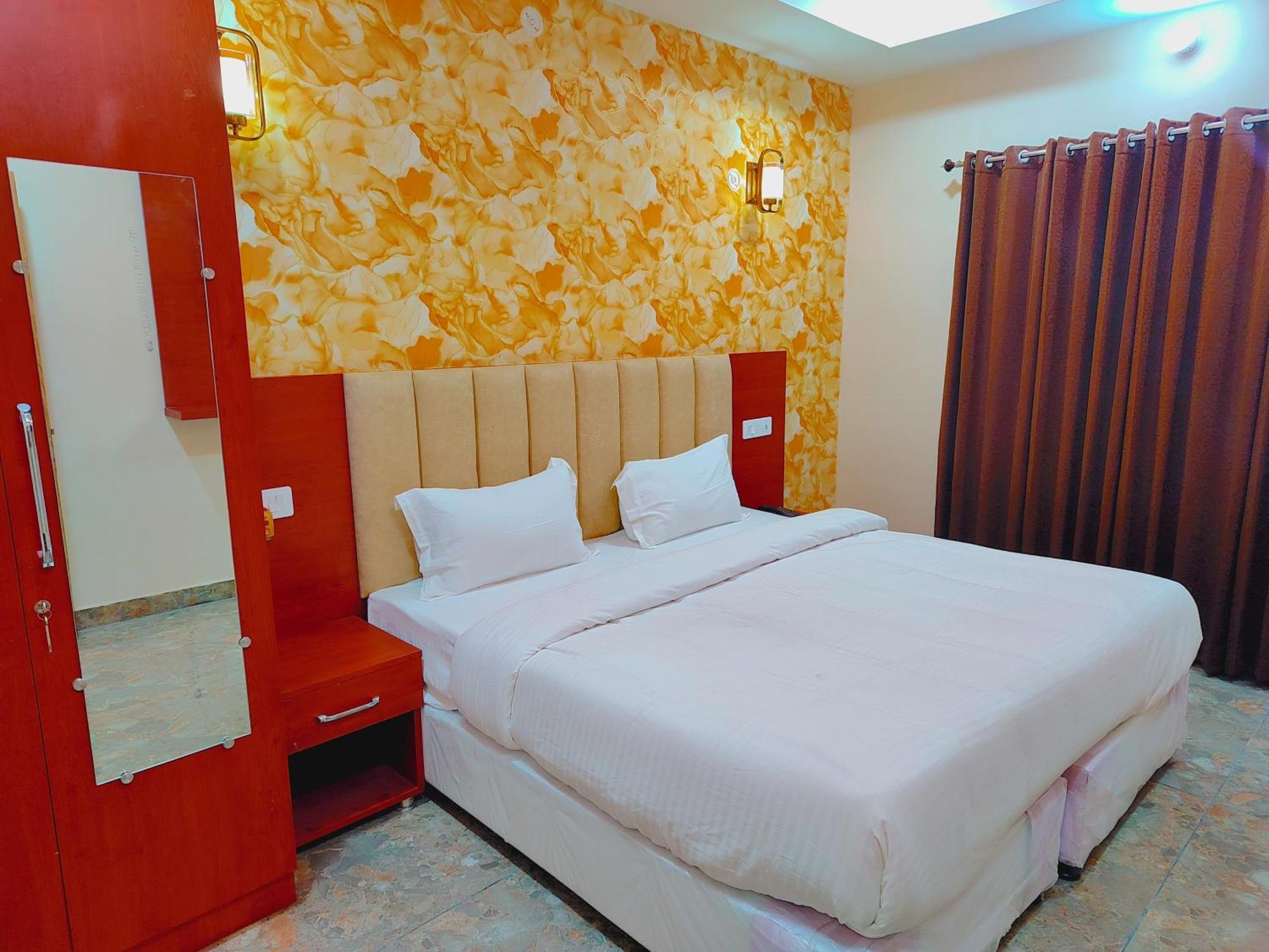 Awadh Samrat Resort Ayodhya Zewnętrze zdjęcie