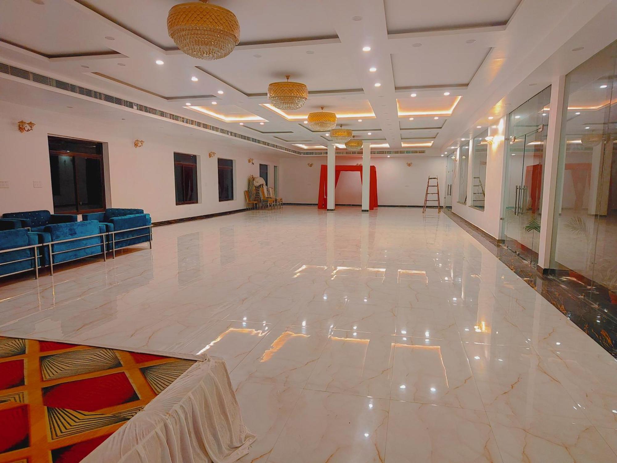 Awadh Samrat Resort Ayodhya Zewnętrze zdjęcie