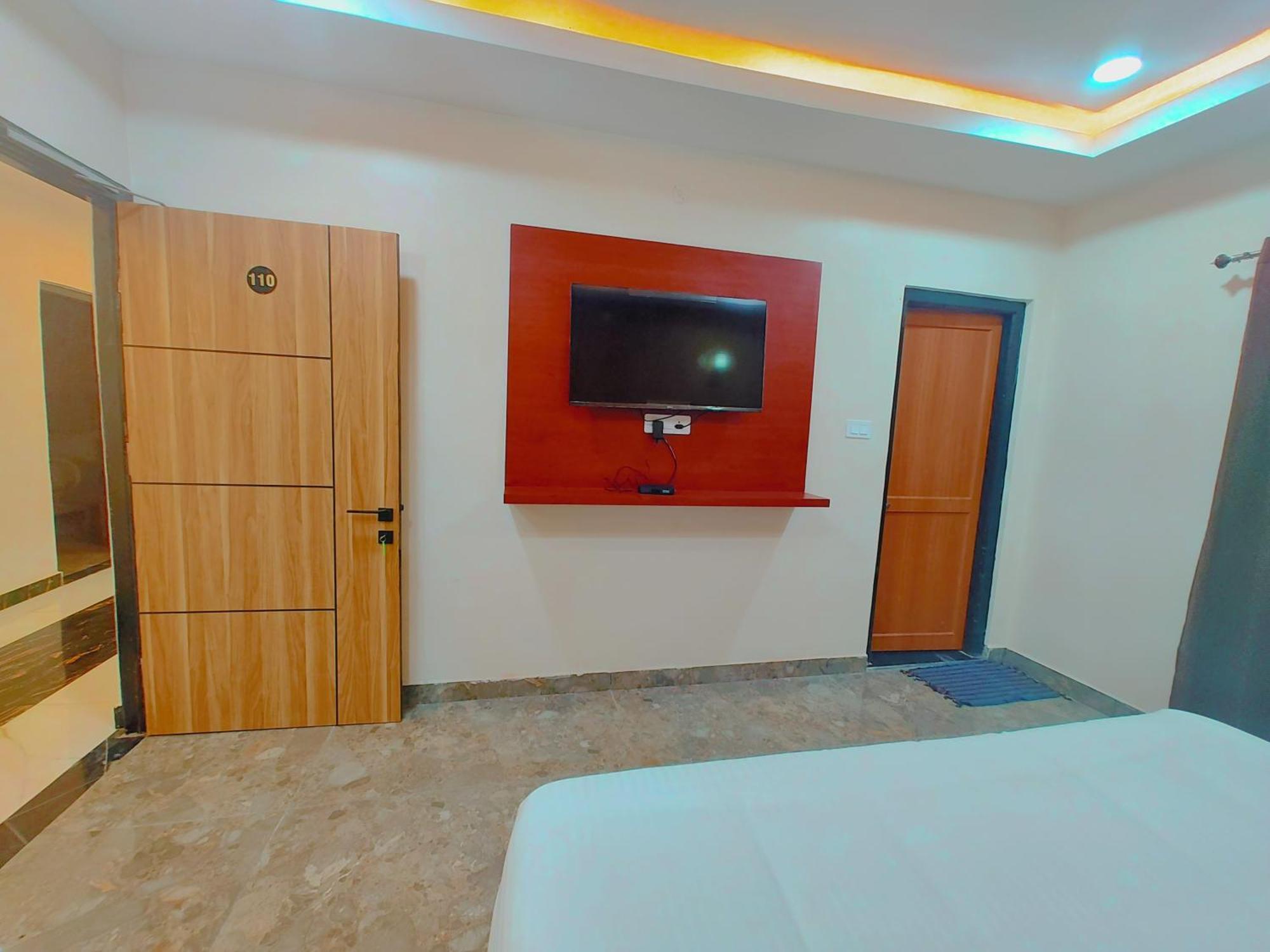 Awadh Samrat Resort Ayodhya Zewnętrze zdjęcie