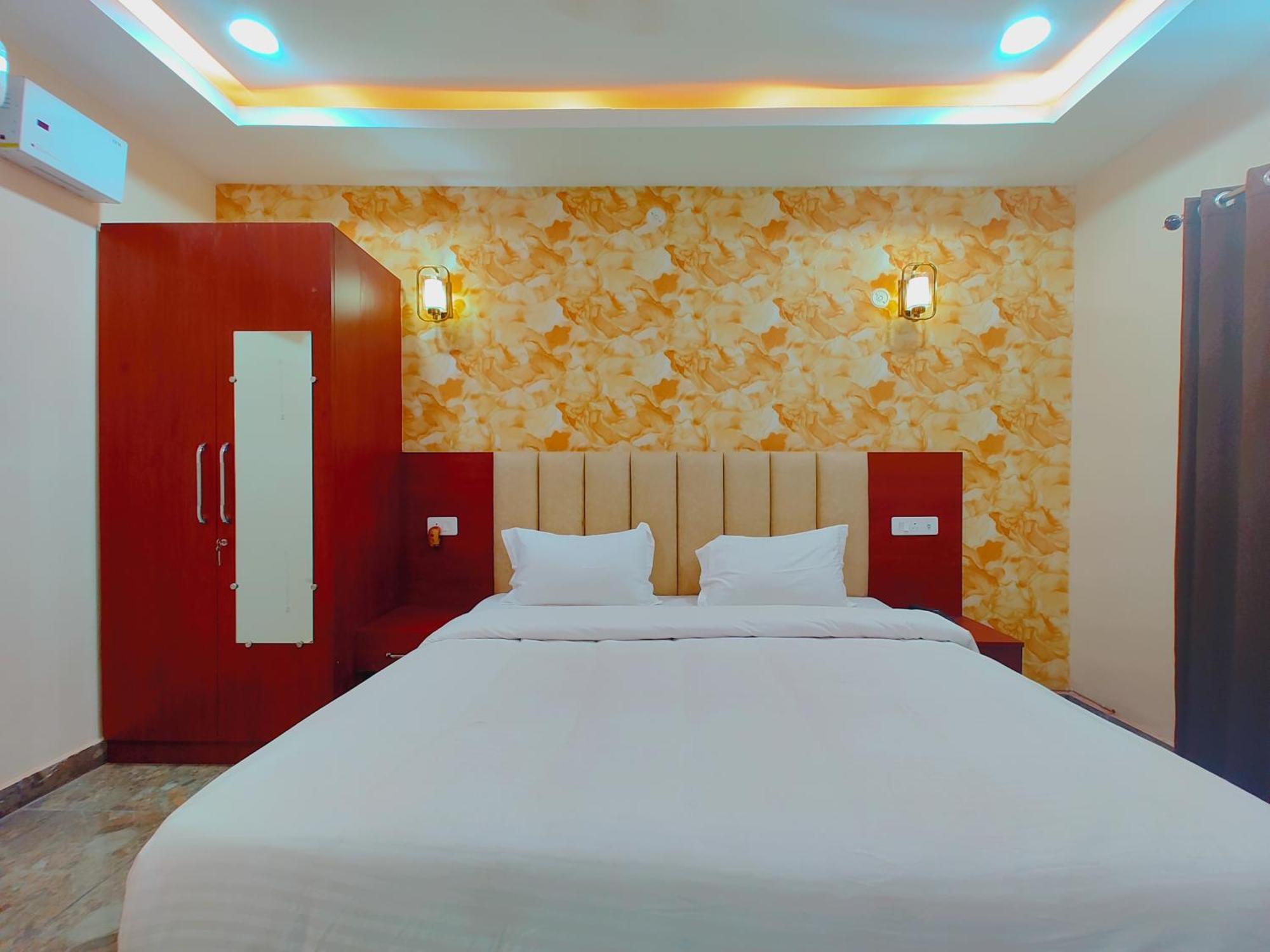Awadh Samrat Resort Ayodhya Zewnętrze zdjęcie