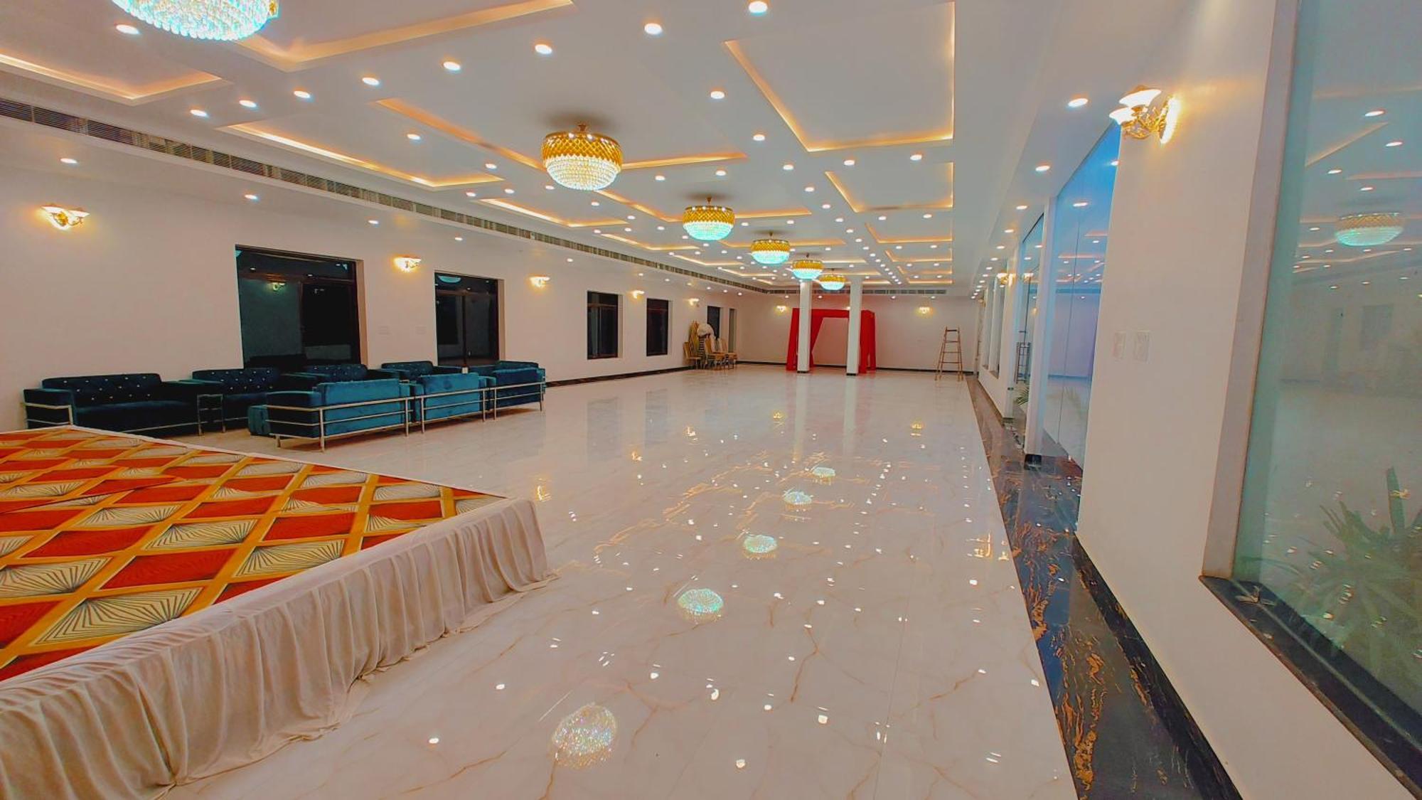 Awadh Samrat Resort Ayodhya Zewnętrze zdjęcie